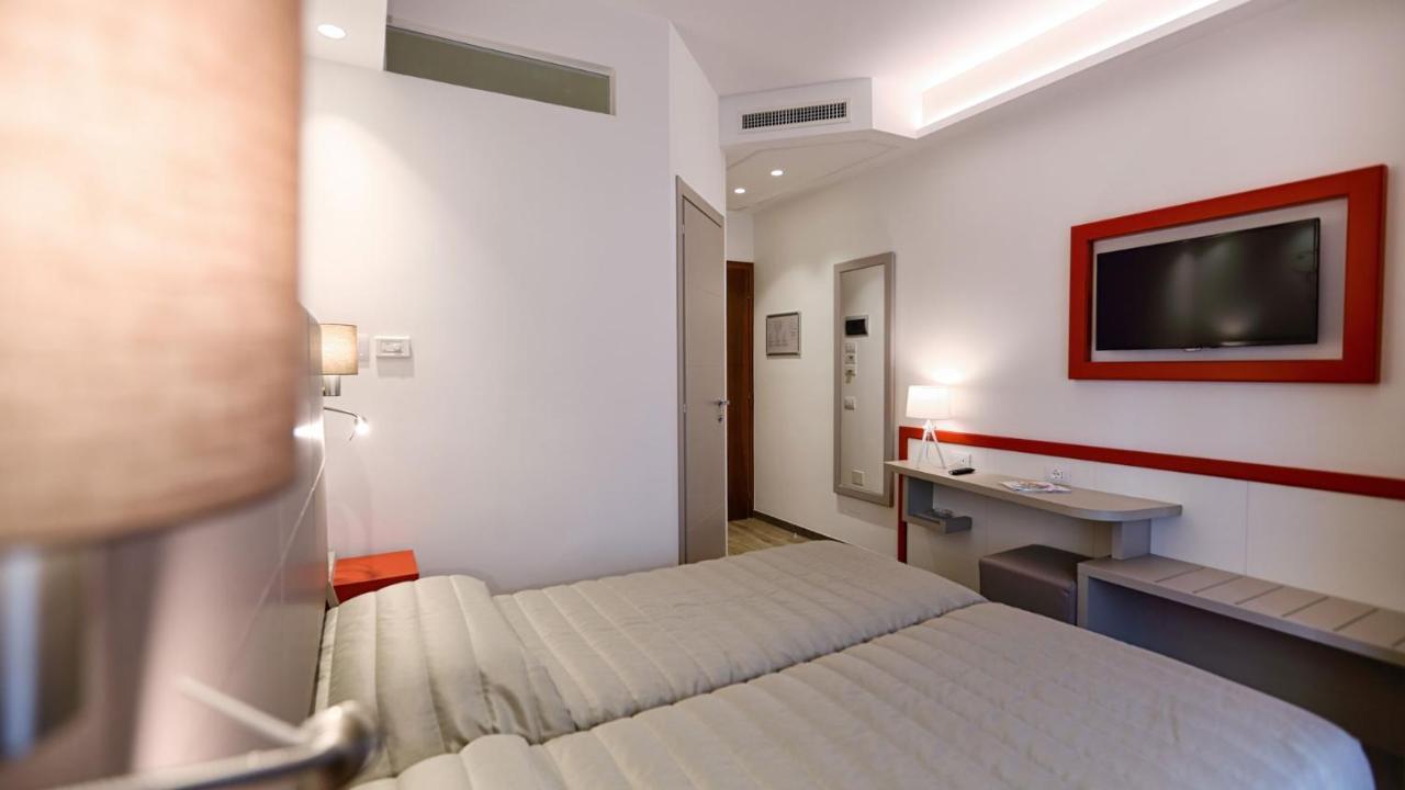 Hotel La Serena Bibione Exterior foto