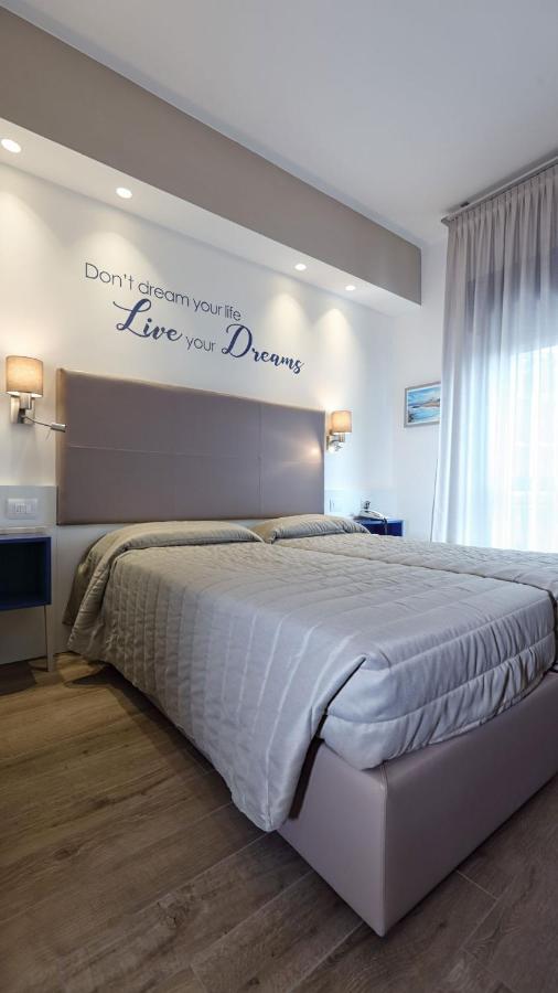 Hotel La Serena Bibione Exterior foto